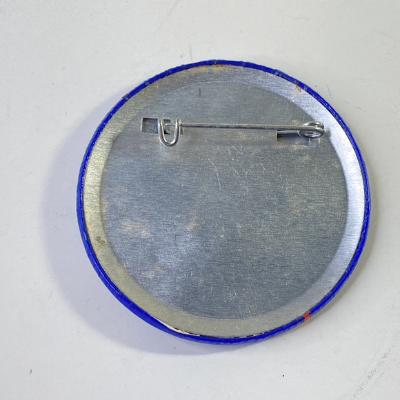 NY Islanders Blue and Red Button - Picture 4 of 5